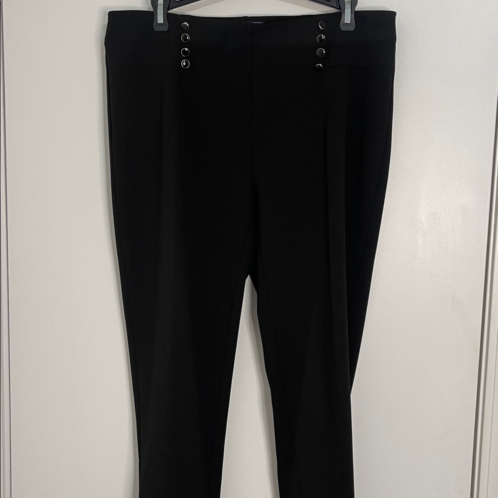 New York Clothing Company Stylish Black Pants with Button Detail Size 12P EUC